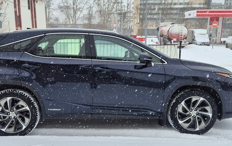 Lexus RX IV рестайлинг, 2017 год, 4 750 000 рублей, 8 фотография