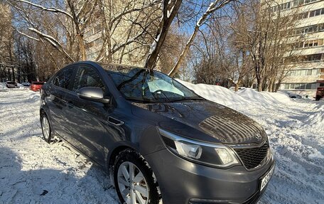 KIA Rio III рестайлинг, 2015 год, 880 000 рублей, 2 фотография