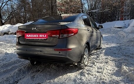 KIA Rio III рестайлинг, 2015 год, 880 000 рублей, 13 фотография