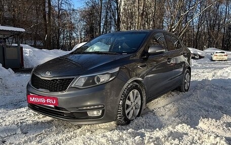 KIA Rio III рестайлинг, 2015 год, 880 000 рублей, 26 фотография