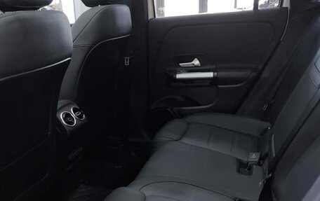 Mercedes-Benz GLA, 2022 год, 2 890 000 рублей, 14 фотография