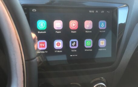 KIA Rio III рестайлинг, 2016 год, 10 фотография