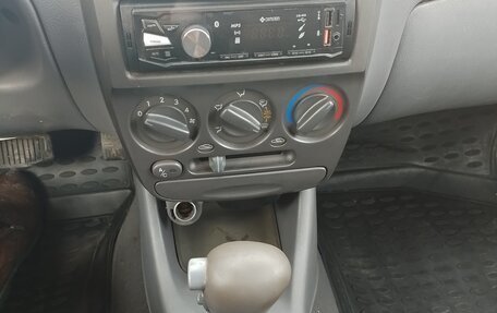 Hyundai Accent II, 2004 год, 412 000 рублей, 8 фотография