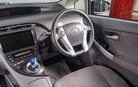 Toyota Prius, 2011 год, 1 229 000 рублей, 10 фотография