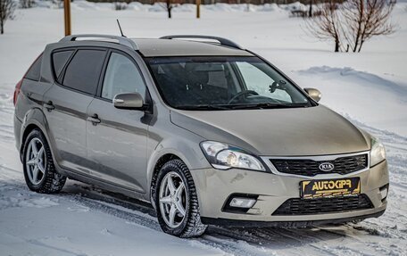 KIA cee'd I рестайлинг, 2011 год, 700 000 рублей, 2 фотография