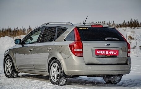 KIA cee'd I рестайлинг, 2011 год, 700 000 рублей, 6 фотография