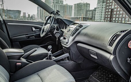 KIA cee'd I рестайлинг, 2011 год, 700 000 рублей, 20 фотография