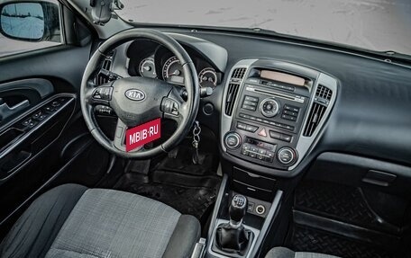 KIA cee'd I рестайлинг, 2011 год, 700 000 рублей, 17 фотография