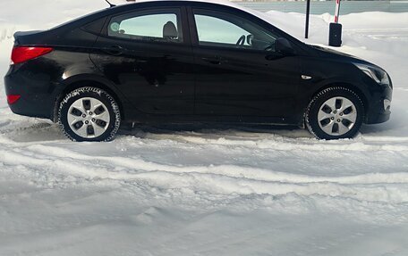 Hyundai Solaris II рестайлинг, 2015 год, 930 000 рублей, 7 фотография