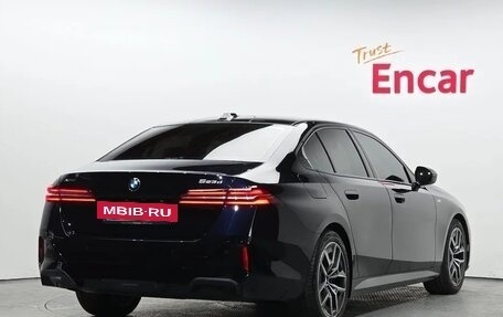 BMW 5 серия, 2024 год, 7 210 000 рублей, 3 фотография