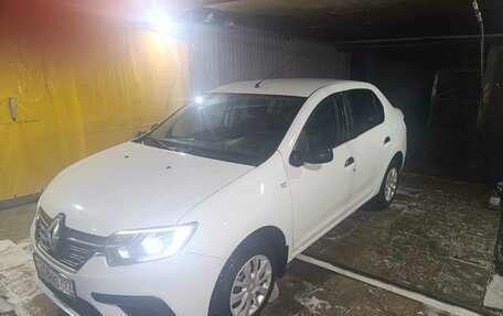 Renault Logan II, 2018 год, 845 000 рублей, 4 фотография