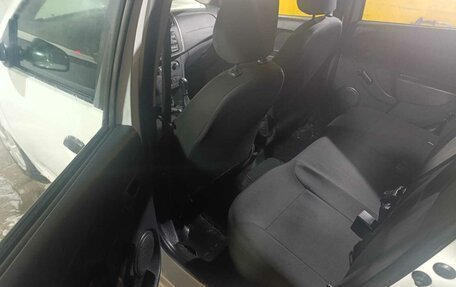 Renault Logan II, 2018 год, 845 000 рублей, 9 фотография