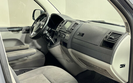 Volkswagen Caravelle T5, 2013 год, 1 355 950 рублей, 9 фотография