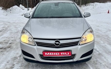 Opel Astra H, 2013 год, 690 000 рублей, 1 фотография