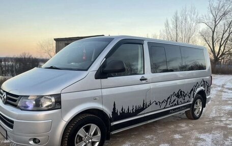 Volkswagen Caravelle T5, 2011 год, 1 550 000 рублей, 1 фотография