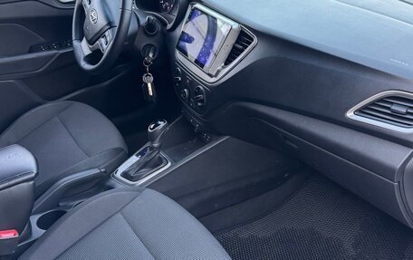 Hyundai Solaris II рестайлинг, 2018 год, 1 320 000 рублей, 11 фотография