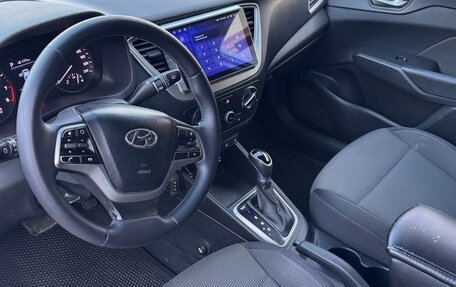 Hyundai Solaris II рестайлинг, 2018 год, 1 320 000 рублей, 10 фотография