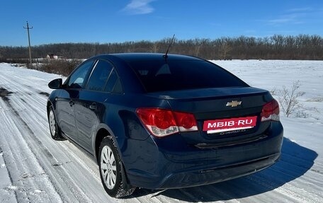 Chevrolet Cruze II, 2011 год, 600 000 рублей, 5 фотография