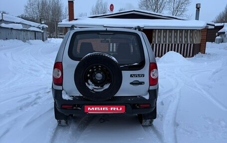 Chevrolet Niva I рестайлинг, 2016 год, 450 000 рублей, 5 фотография