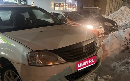 Renault Logan I, 2014 год, 275 000 рублей, 4 фотография