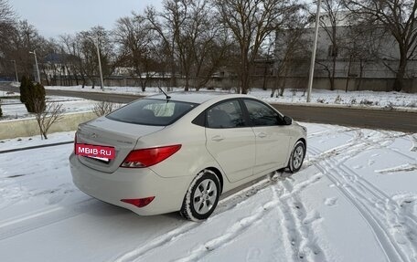 Hyundai Solaris II рестайлинг, 2014 год, 830 000 рублей, 5 фотография