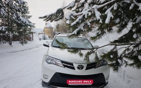 Toyota RAV4, 2014 год, 1 700 000 рублей, 4 фотография