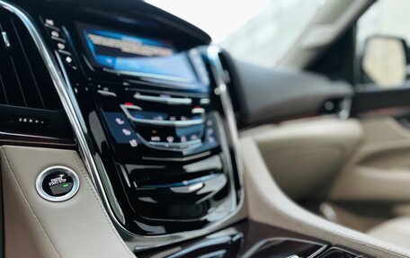 Cadillac Escalade IV, 2015 год, 4 500 000 рублей, 25 фотография