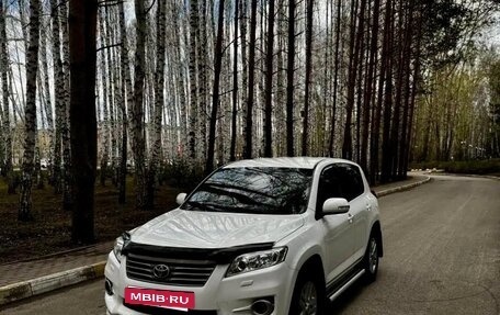 Toyota RAV4, 2010 год, 1 400 000 рублей, 2 фотография