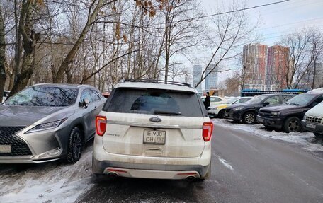 Ford Explorer VI, 2016 год, 2 400 000 рублей, 3 фотография