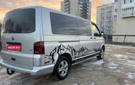 Volkswagen Caravelle T5, 2011 год, 1 550 000 рублей, 3 фотография