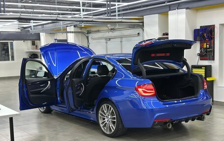 BMW 3 серия, 2018 год, 3 190 000 рублей, 10 фотография