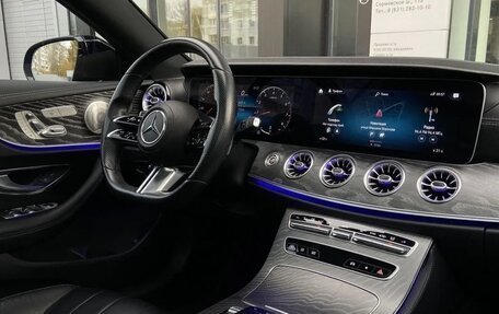 Mercedes-Benz E-Класс, 2021 год, 4 990 000 рублей, 20 фотография