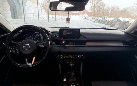 Mazda 6, 2018 год, 1 800 000 рублей, 11 фотография