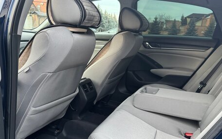 Honda Accord IX рестайлинг, 2019 год, 1 800 000 рублей, 8 фотография