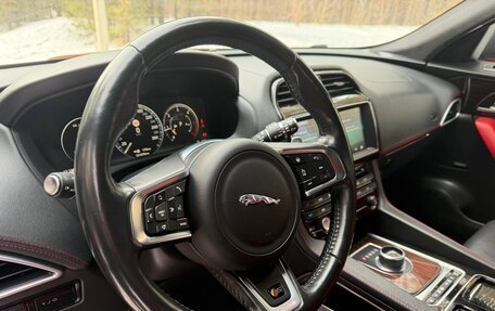 Jaguar F-Pace, 2016 год, 2 500 000 рублей, 15 фотография