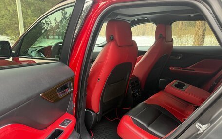 Jaguar F-Pace, 2016 год, 2 500 000 рублей, 17 фотография