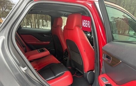 Jaguar F-Pace, 2016 год, 2 500 000 рублей, 20 фотография