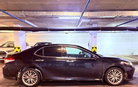 Toyota Camry, 2019 год, 2 390 000 рублей, 3 фотография