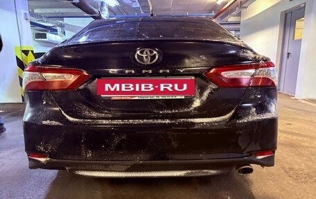 Toyota Camry, 2019 год, 2 390 000 рублей, 4 фотография