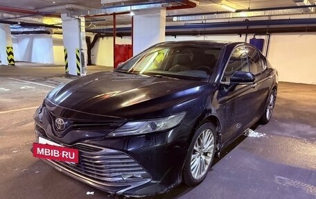 Toyota Camry, 2019 год, 2 390 000 рублей, 7 фотография