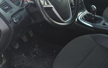 Opel Insignia II рестайлинг, 2011 год, 850 000 рублей, 6 фотография