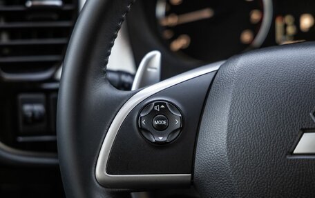 Mitsubishi Outlander III рестайлинг 3, 2013 год, 1 248 000 рублей, 18 фотография