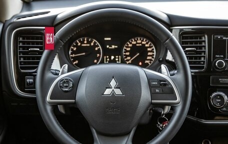 Mitsubishi Outlander III рестайлинг 3, 2013 год, 1 248 000 рублей, 17 фотография