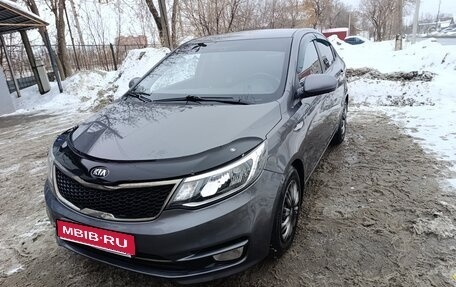 KIA Rio III рестайлинг, 2015 год, 990 000 рублей, 1 фотография