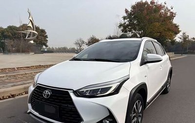 Toyota Yaris XP150 рестайлинг, 2022 год, 1 350 000 рублей, 1 фотография