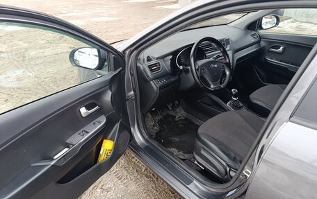 KIA Rio III рестайлинг, 2015 год, 990 000 рублей, 13 фотография