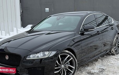 Jaguar XF II, 2017 год, 1 985 000 рублей, 3 фотография