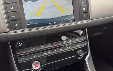 Jaguar XF II, 2017 год, 1 985 000 рублей, 7 фотография