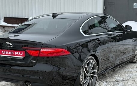 Jaguar XF II, 2017 год, 1 985 000 рублей, 10 фотография