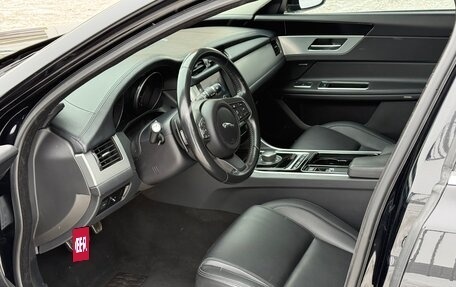 Jaguar XF II, 2017 год, 1 985 000 рублей, 24 фотография